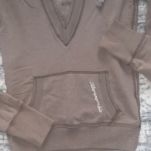 AUTHENTIC VINTAGE Abercrombie & Fitch Women's Taupe Hoodie - Picture 9 of 12